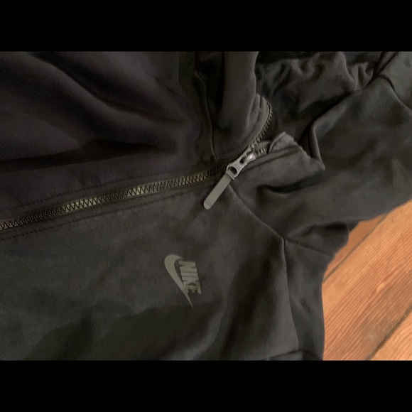Nike Tops - Nike Hoodie